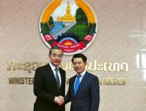 Laos yang Miskin Menunjukkan Perlawanan Untuk Menjadi Negara Klien China