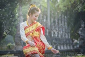 Mengenal Keberagaman Budaya dengan Berbisnis Pakaian di Laos